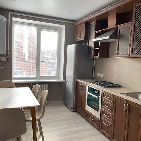 Apartpoltava Двокімнатні Апартаменти З Джакузі Біля Листопаду Eksteriør bilde